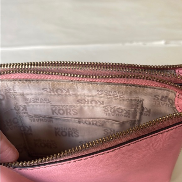 #Michael Kors Pink Floral Wristlet - Picture 5 of 11